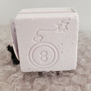 Unfizzed Bomb Party Ring bomb size 8